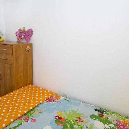 Apartments By The Sea Brela, Makarska - 11821 객실 사진