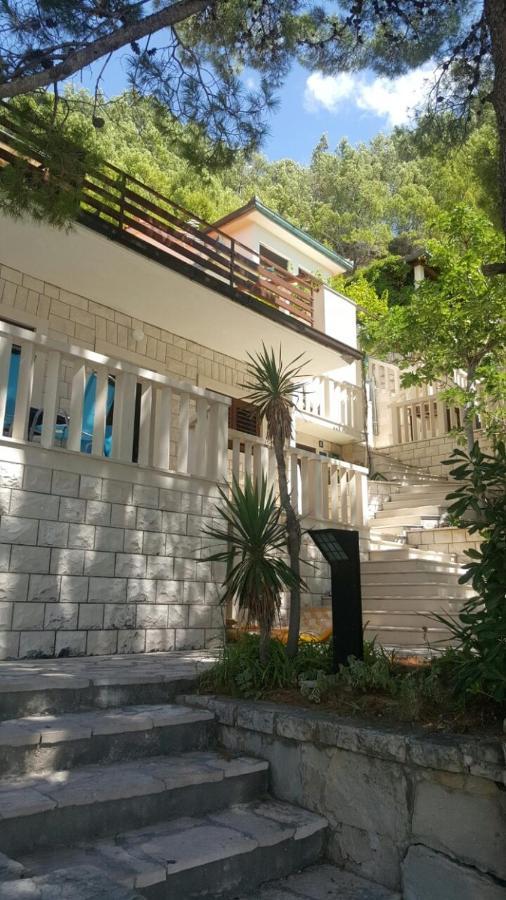 Apartments By The Sea Brela, Makarska - 11821 외부 사진