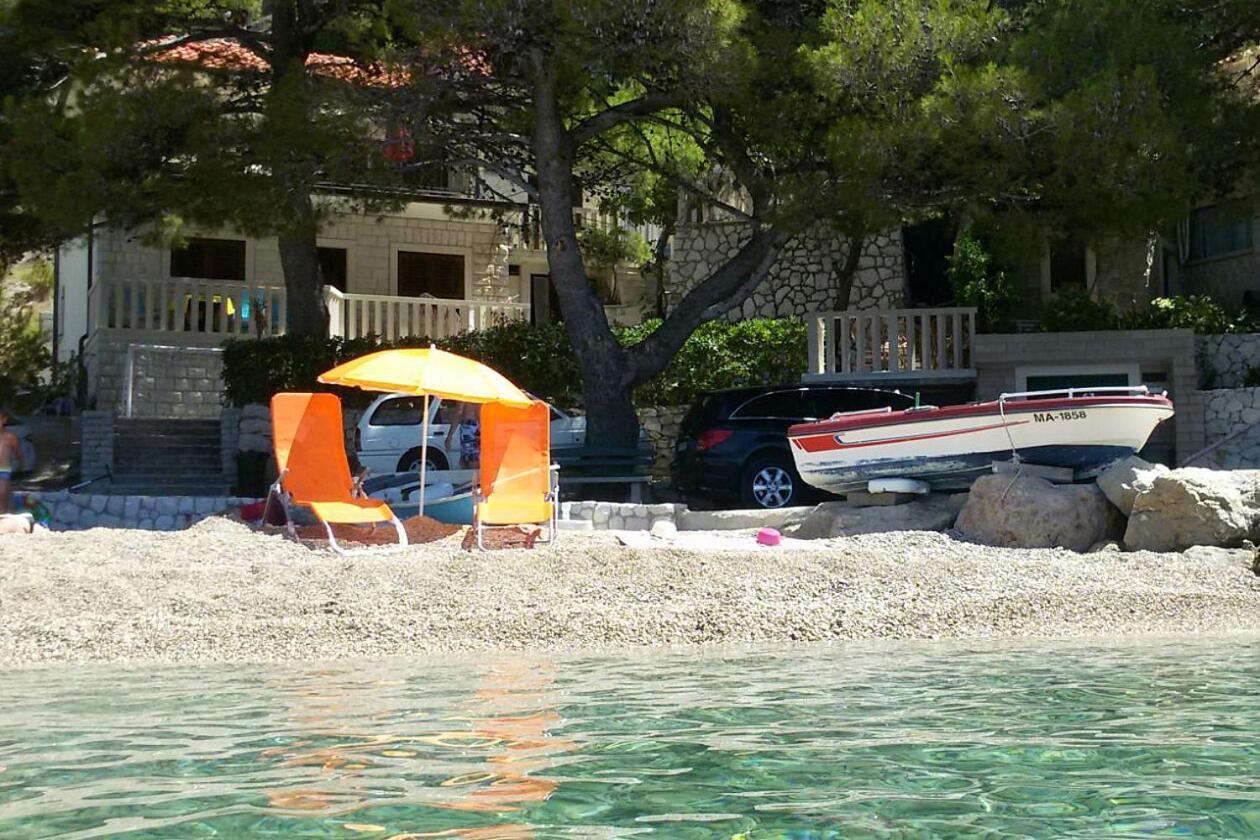 Apartments By The Sea Brela, Makarska - 11821 외부 사진