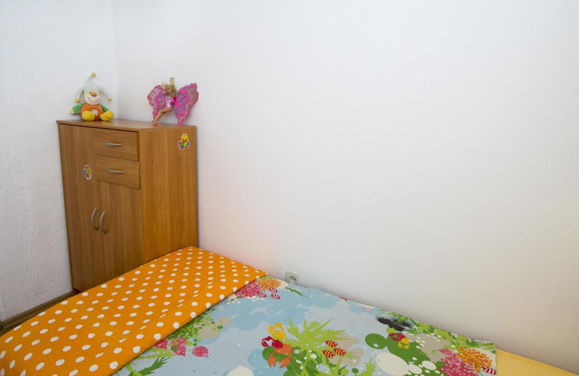 Apartments By The Sea Brela, Makarska - 11821 객실 사진